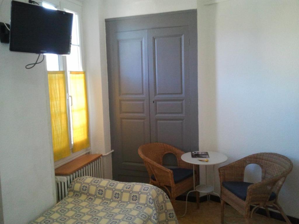 Du Hotel *